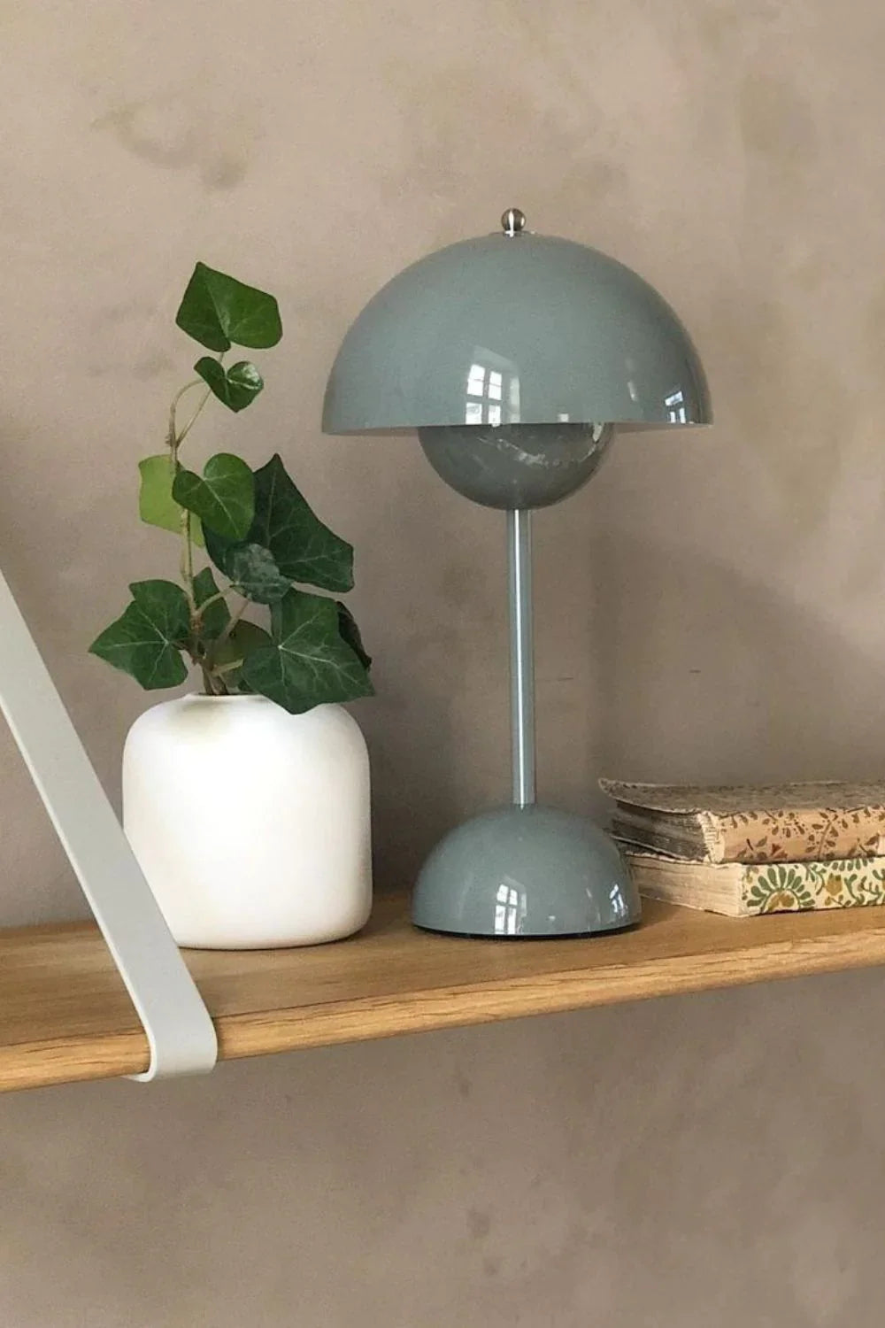 Cordless Acrylic Mushroom Table Lamp