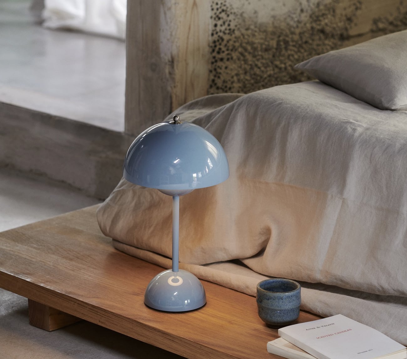 Cordless Acrylic Mushroom Table Lamp